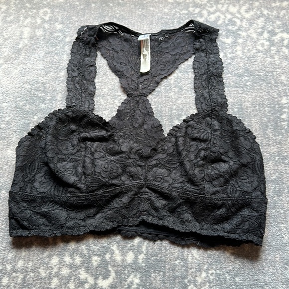 FREE PEOPLE BLACK LACE BRALETTE S/P - Picture 1 of 8